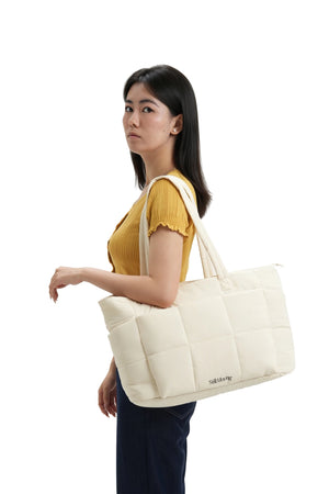 Cloud Convertible Crossbody Tote (Beige) - Thestillmoving.com