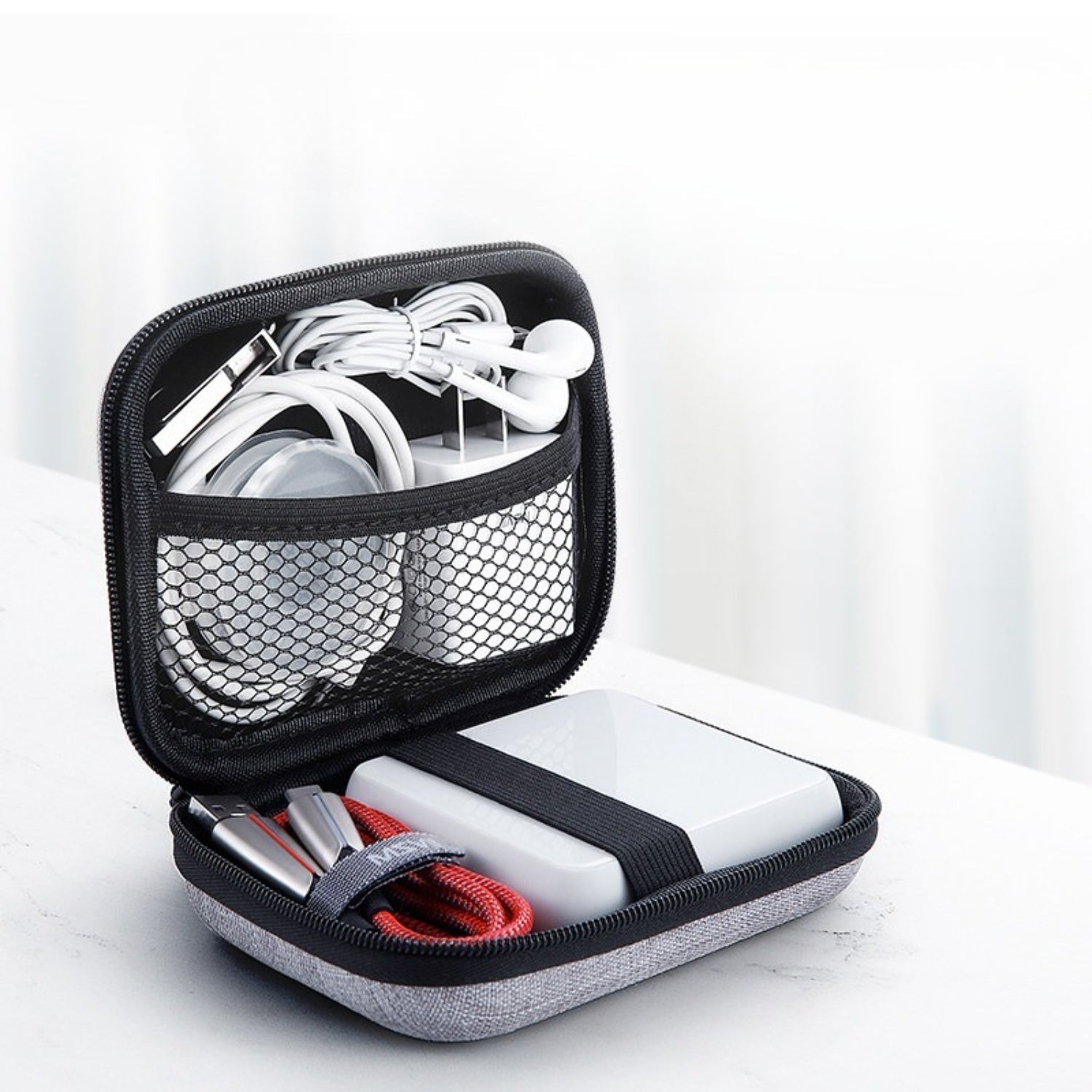 Hard - Shell Structured Tech Pouch - Thestillmoving.com