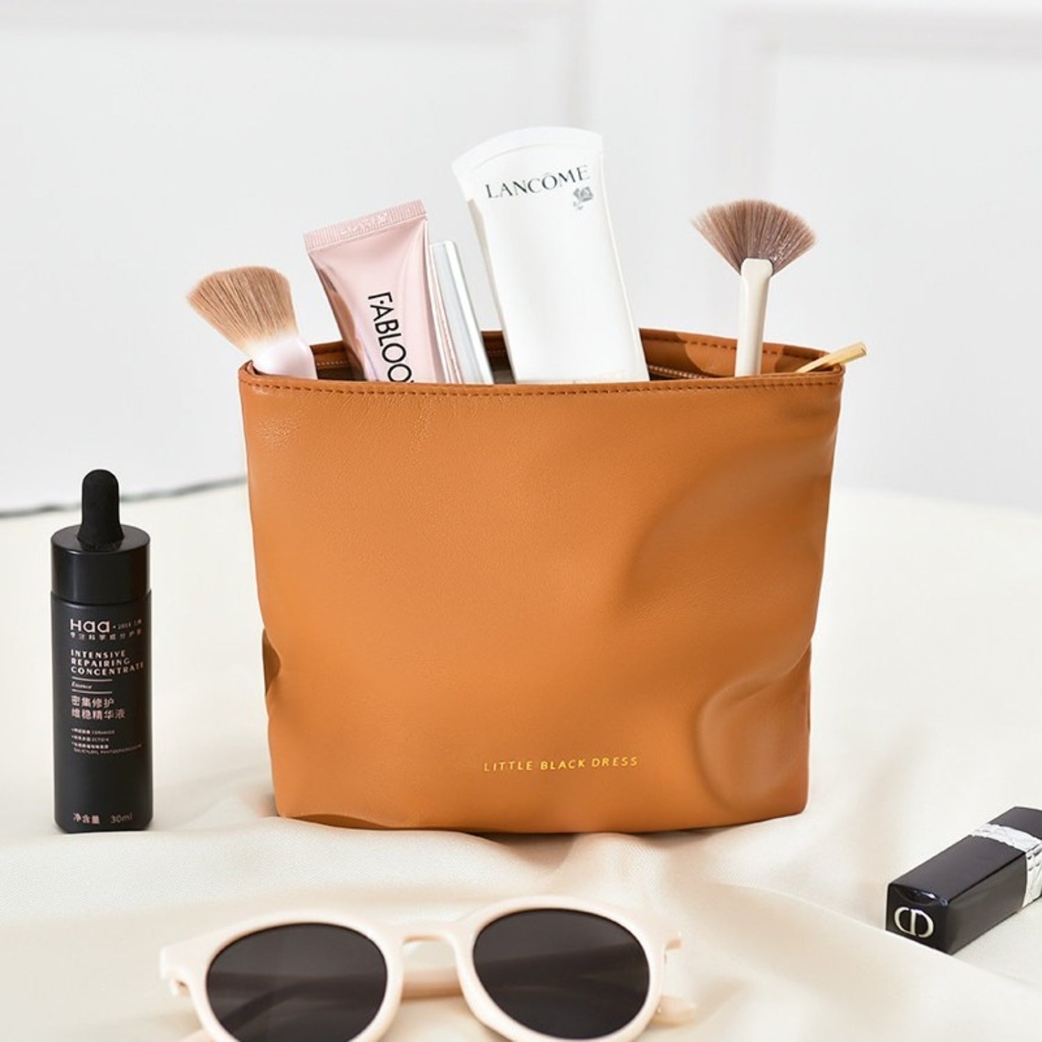 Minimalist Cosmetic Soft PU Personal Pouch - Thestillmoving.com