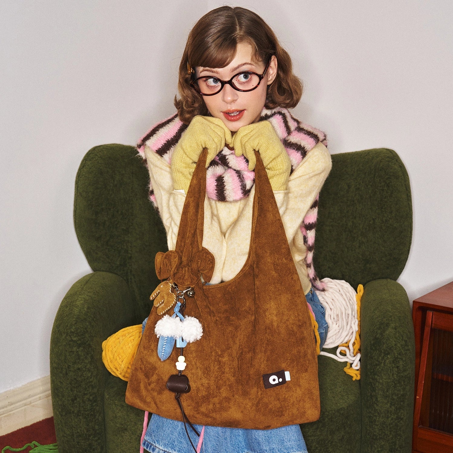 Oversized Triangle Day Tote - Thestillmoving.com