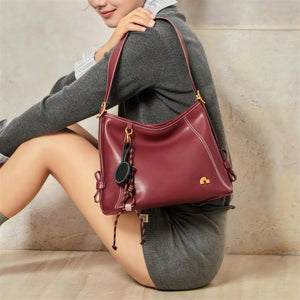 Soft Hobo - Style Leather Crossbody Bag - Thestillmoving.com