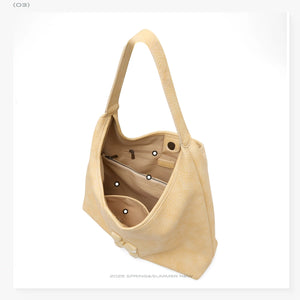 Soft Structure Day Tote - Thestillmoving.com