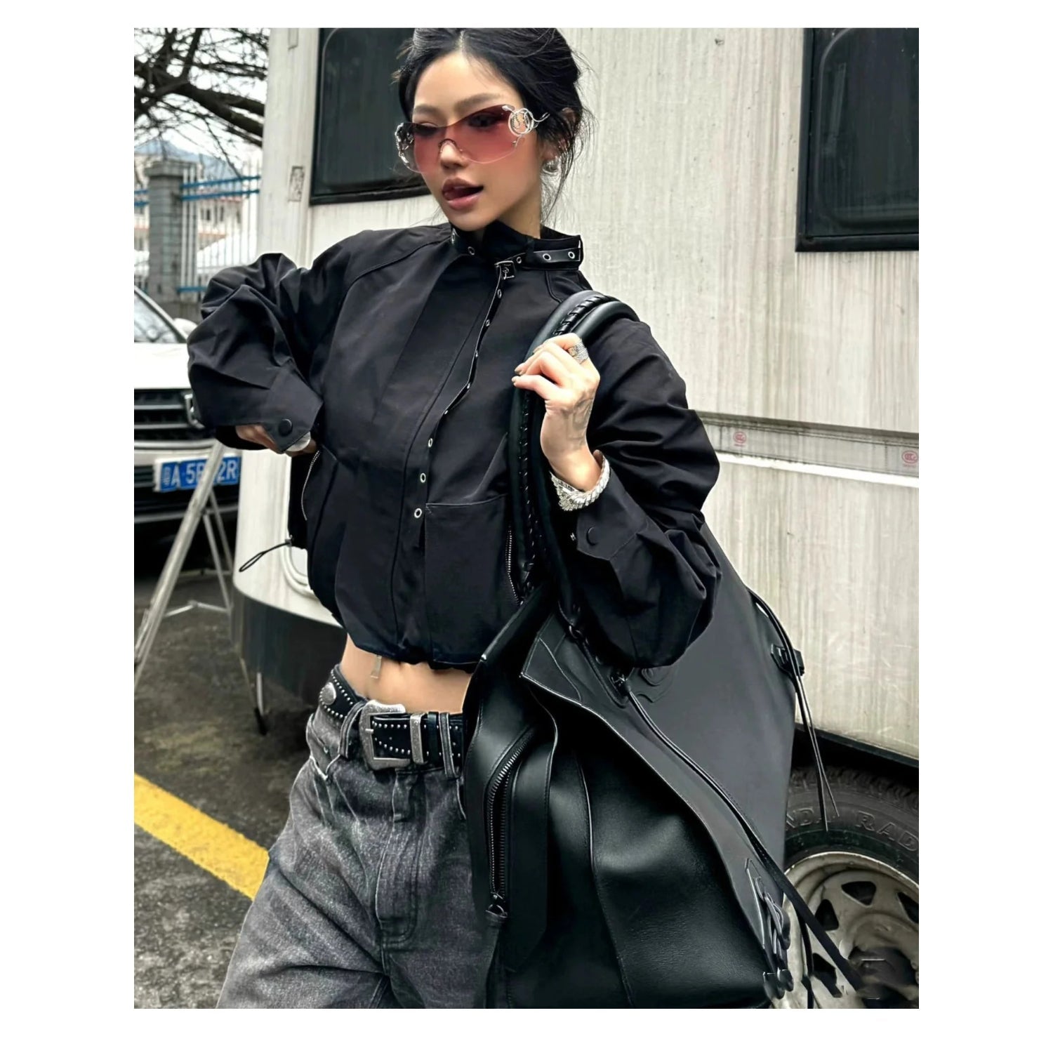 Structured City Day Tote for Everyday Transitions - Thestillmoving.com