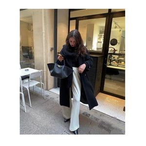 Structured Minimal Day Tote - Thestillmoving.com