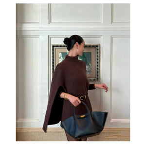 Structured Minimal Day Tote - Thestillmoving.com