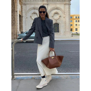 Structured Minimal Day Tote - Thestillmoving.com