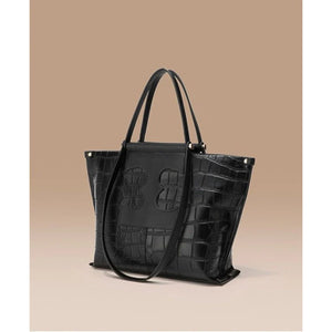 Structured Yet Soft Minimal Leather Day Tote - Thestillmoving.com