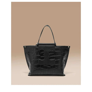 Structured Yet Soft Minimal Leather Day Tote - Thestillmoving.com