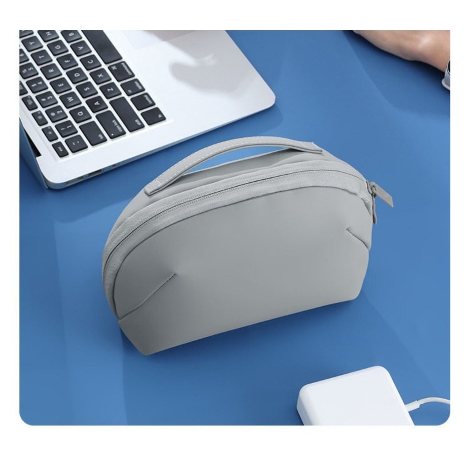 180° Lay - Flat Open - Top Tech Pouch - Thestillmoving.com
