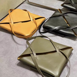 Foldable Lightweight Carry Bag for Unplanned Days - Thestillmoving.com