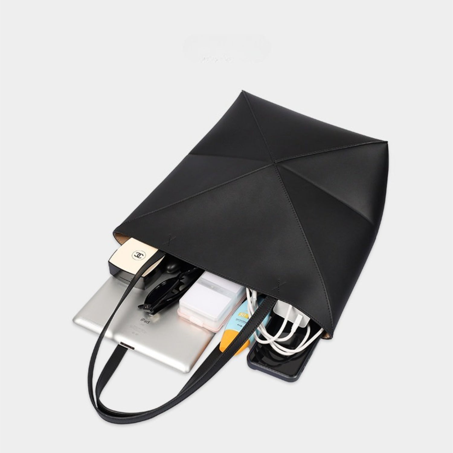 Foldable Lightweight Carry Bag for Unplanned Days - Thestillmoving.com