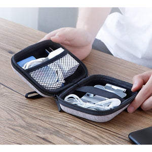 Hard - Shell Structured Tech Pouch - Thestillmoving.com