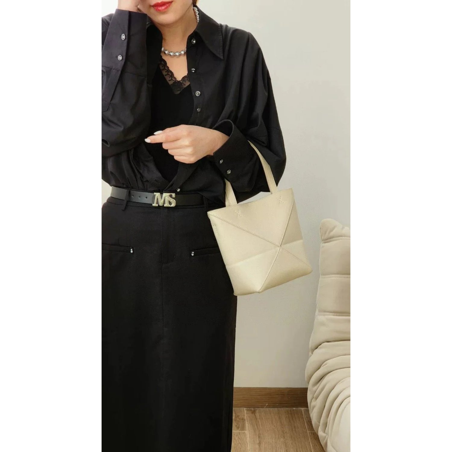 Light Leather Foldable Carry Bag - Thestillmoving.com