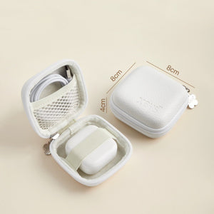 Minimalist Compact Tech Pouch for Women - Thestillmoving.com