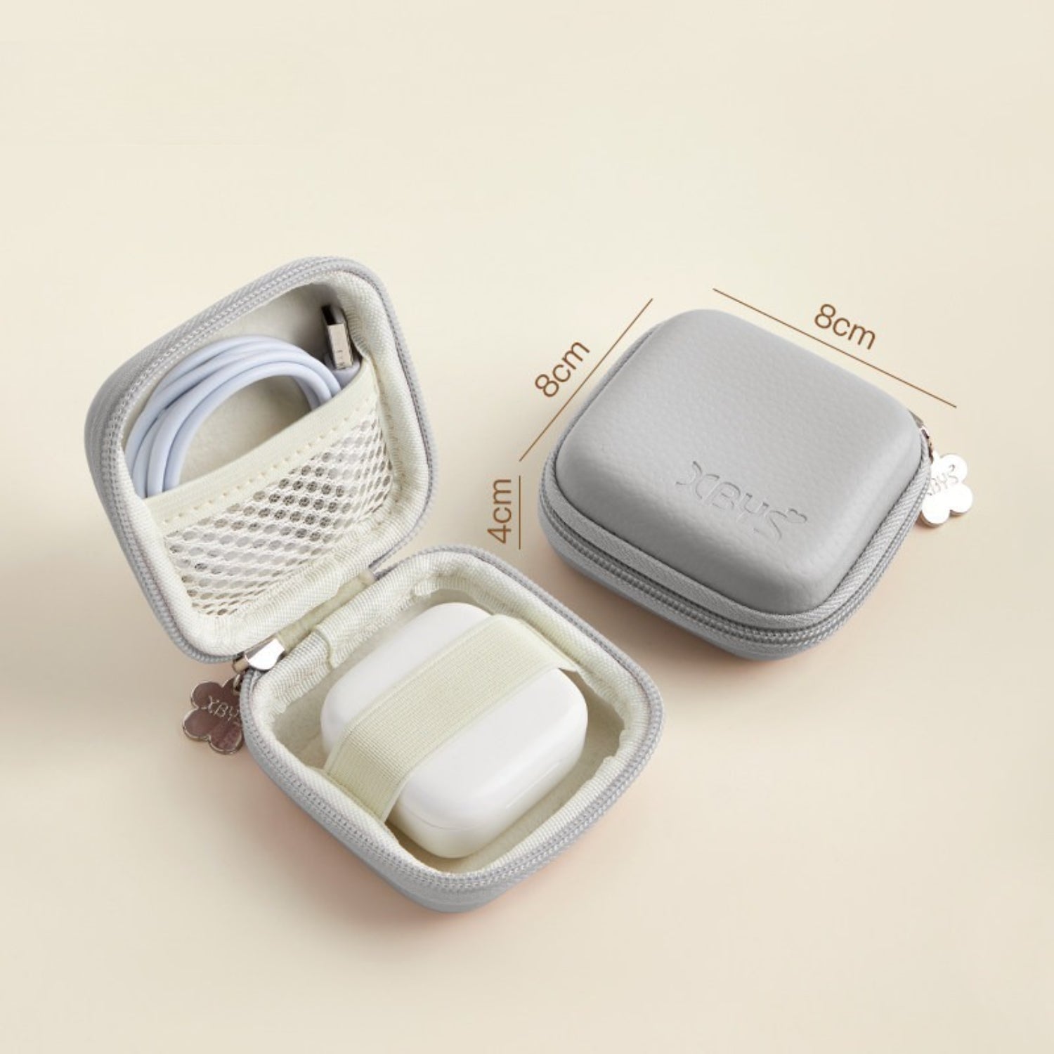 Minimalist Compact Tech Pouch for Women - Thestillmoving.com