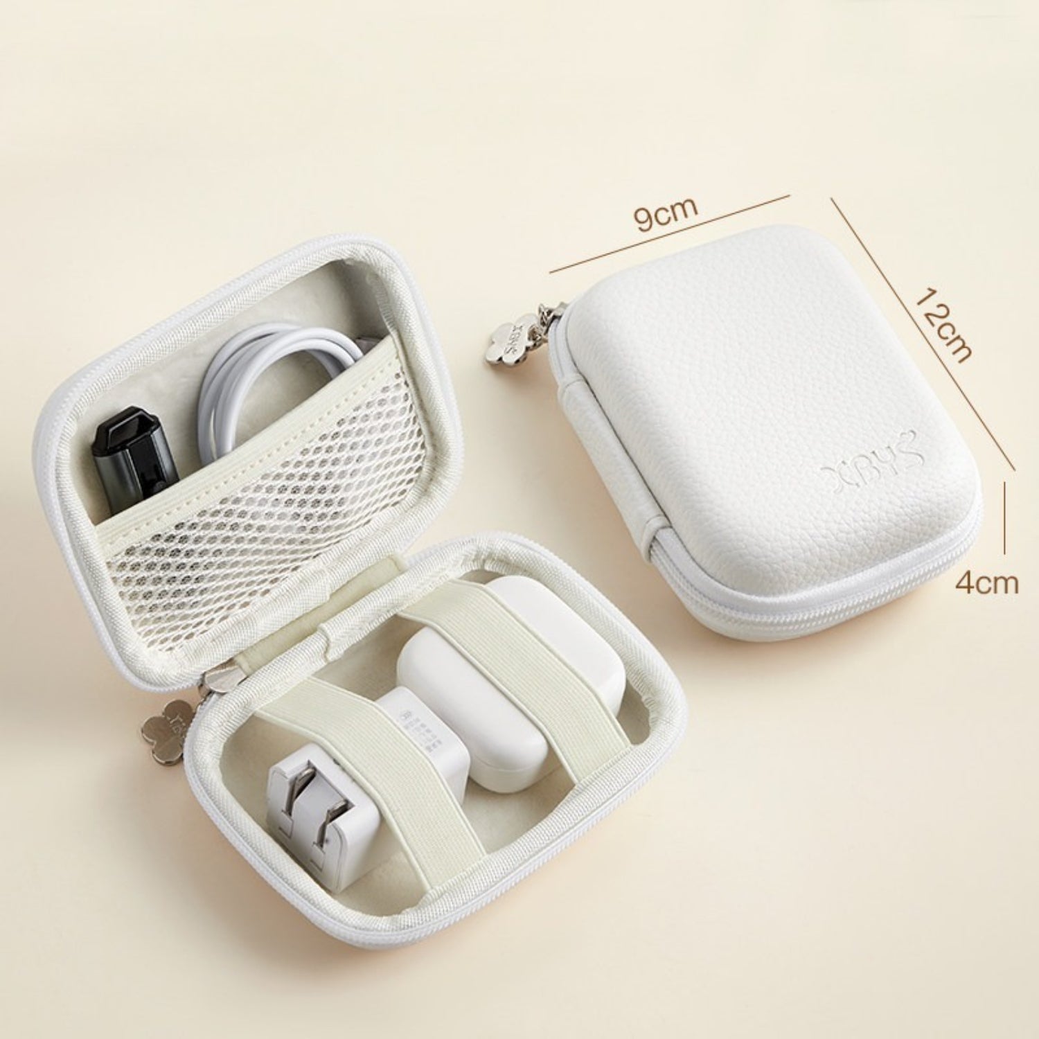 Minimalist Compact Tech Pouch for Women - Thestillmoving.com