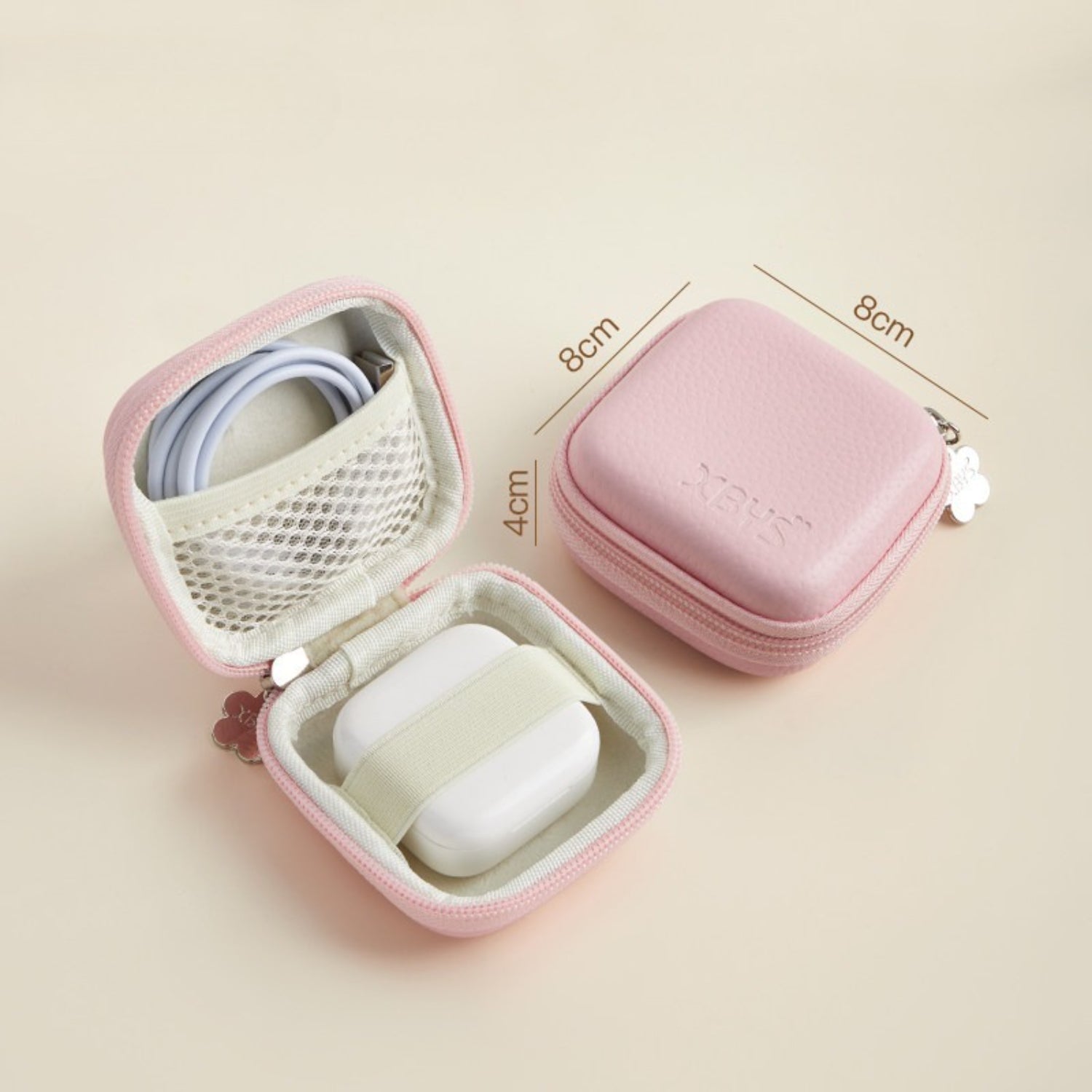 Minimalist Compact Tech Pouch for Women - Thestillmoving.com