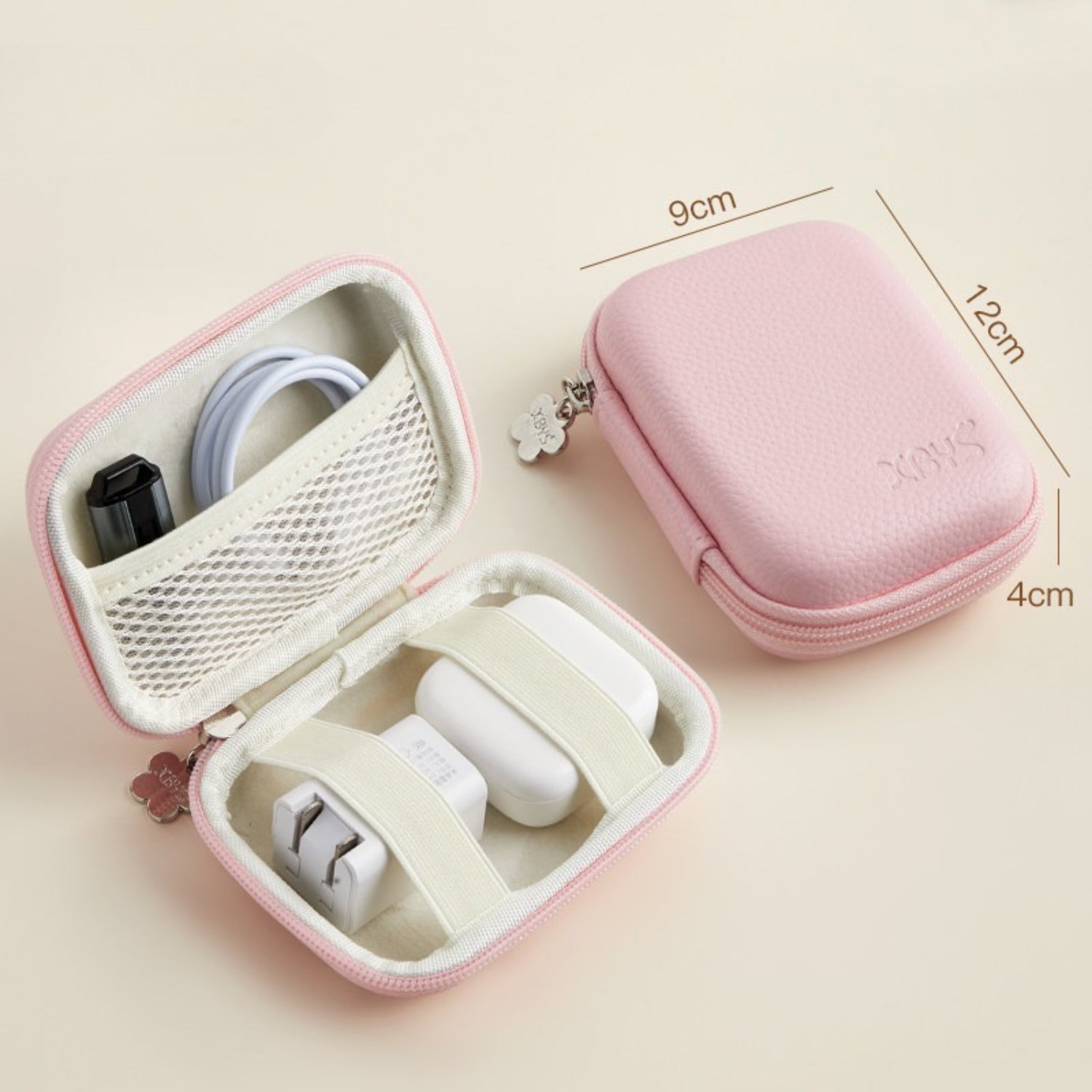 Minimalist Compact Tech Pouch for Women - Thestillmoving.com