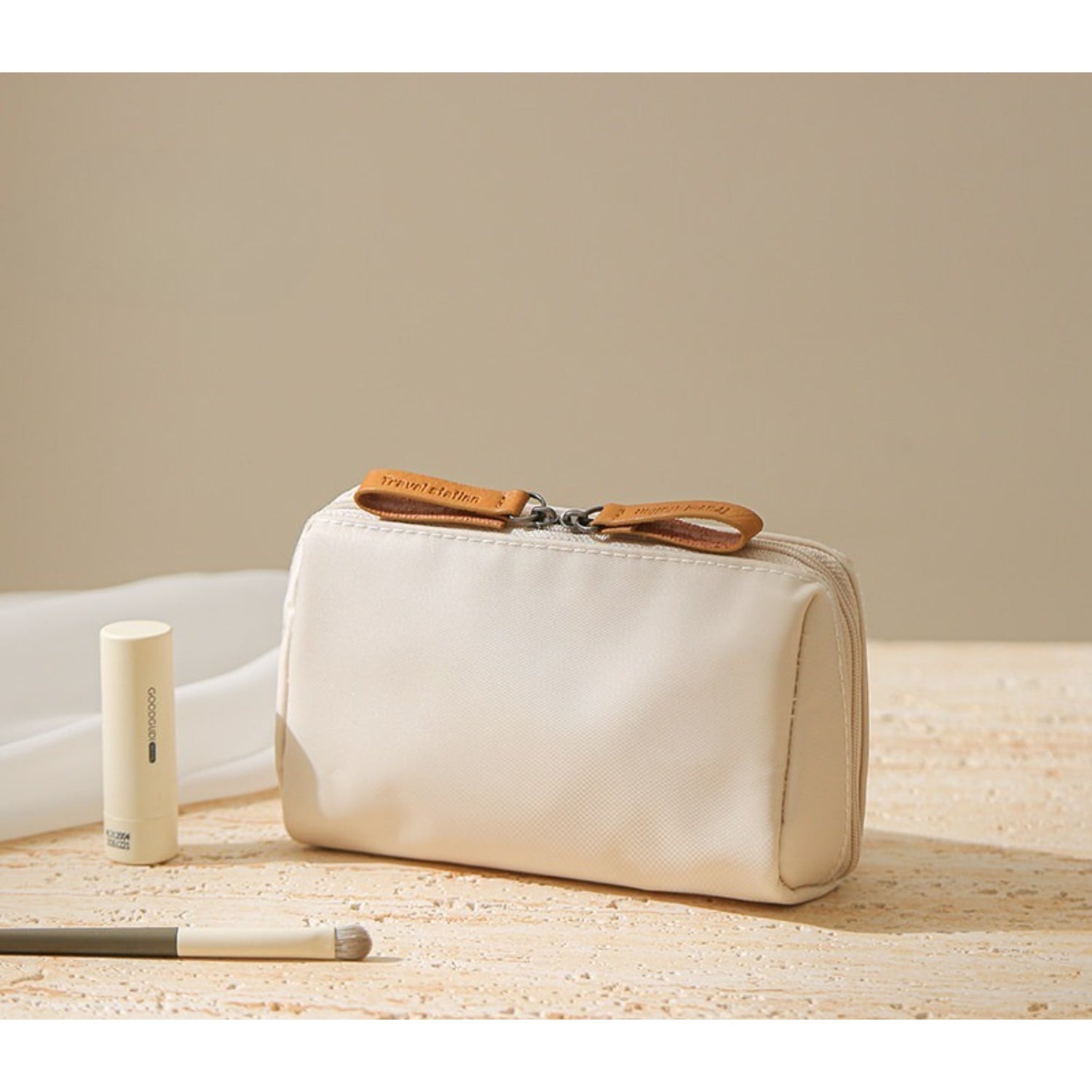 Minimalist Cosmetic Personal Pouch - Thestillmoving.com
