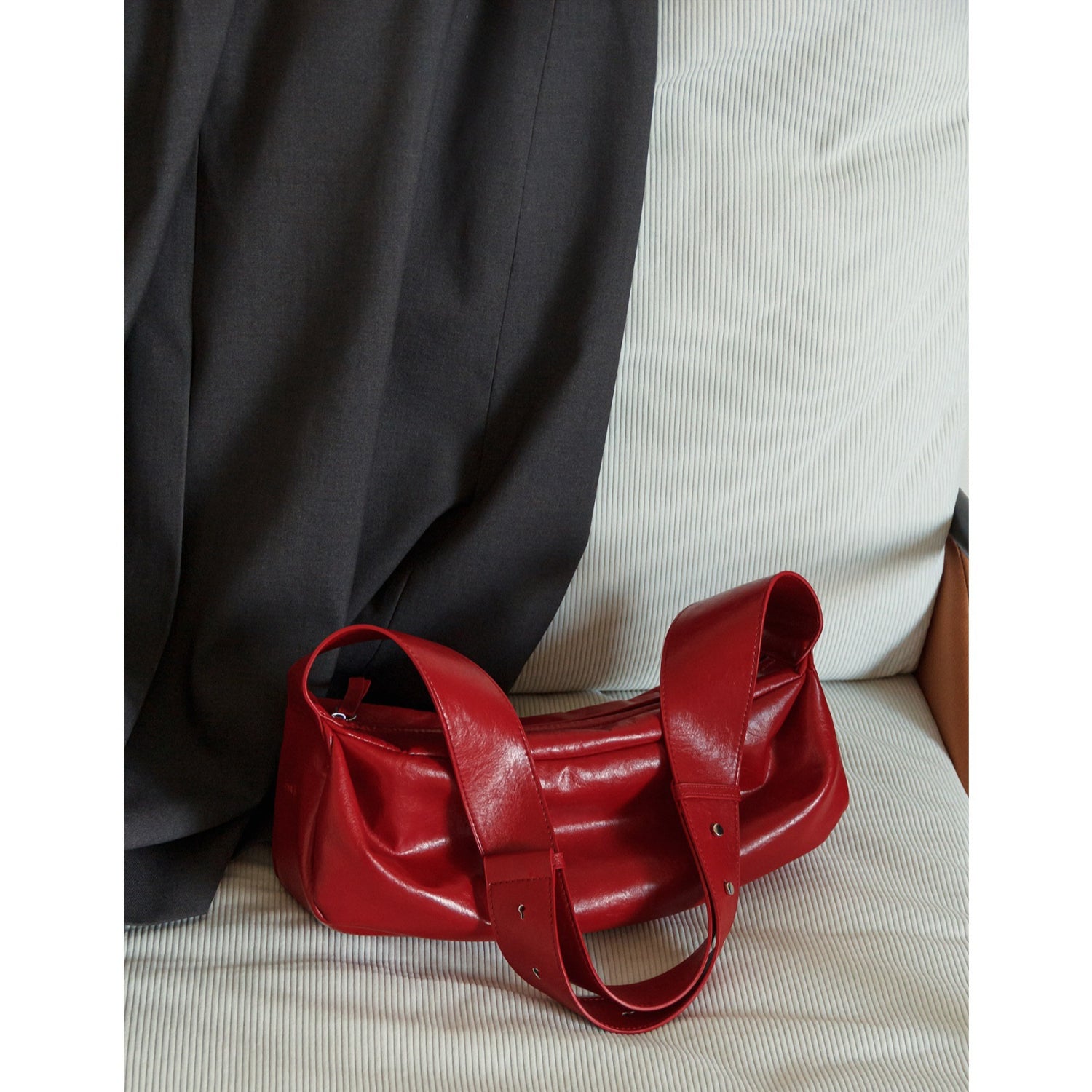 Minimalist Red PU Leather Crossbody with Soft Silhouette Everyday Crossbody Bag - Thestillmoving.com