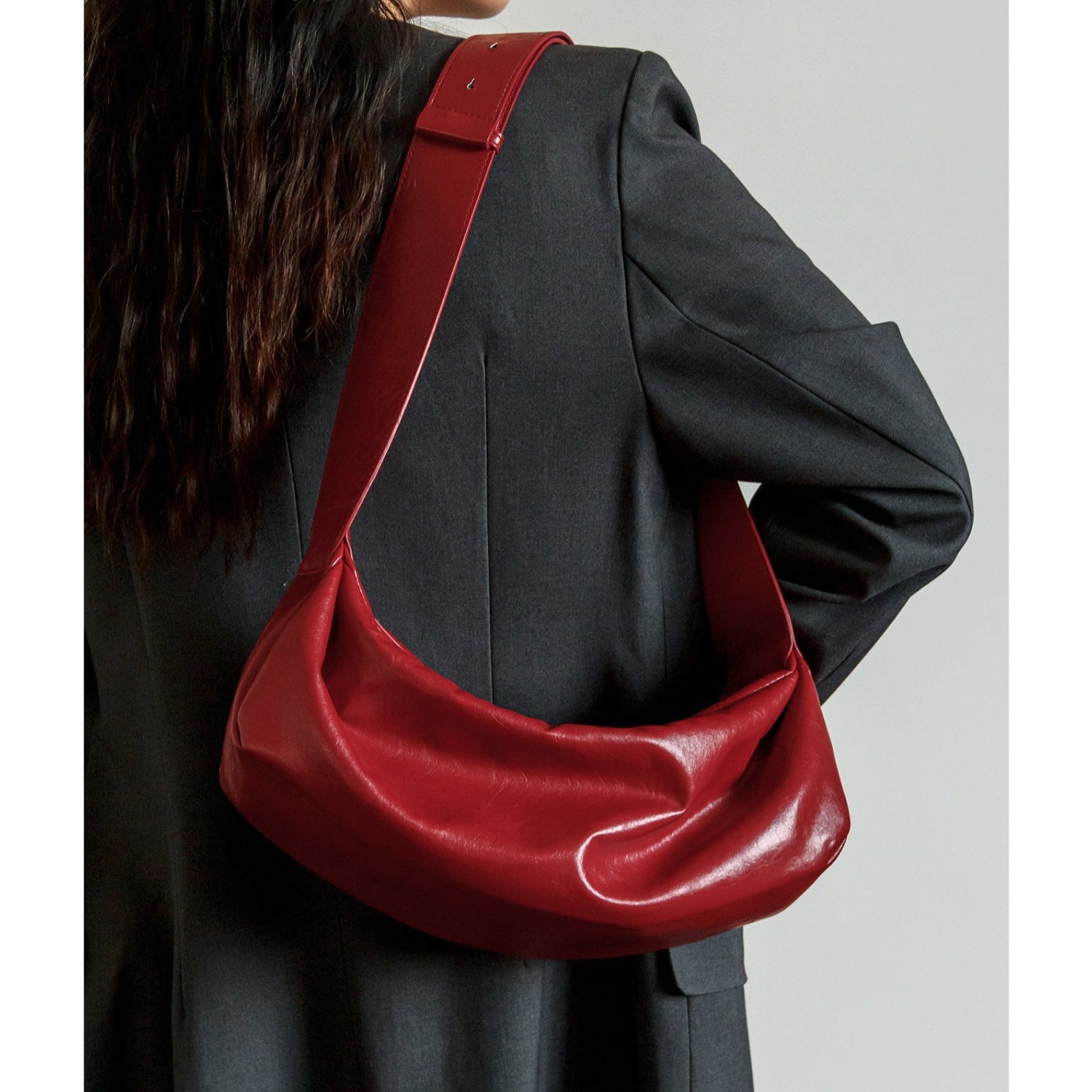 Minimalist Red PU Leather Crossbody with Soft Silhouette Everyday Crossbody Bag - Thestillmoving.com