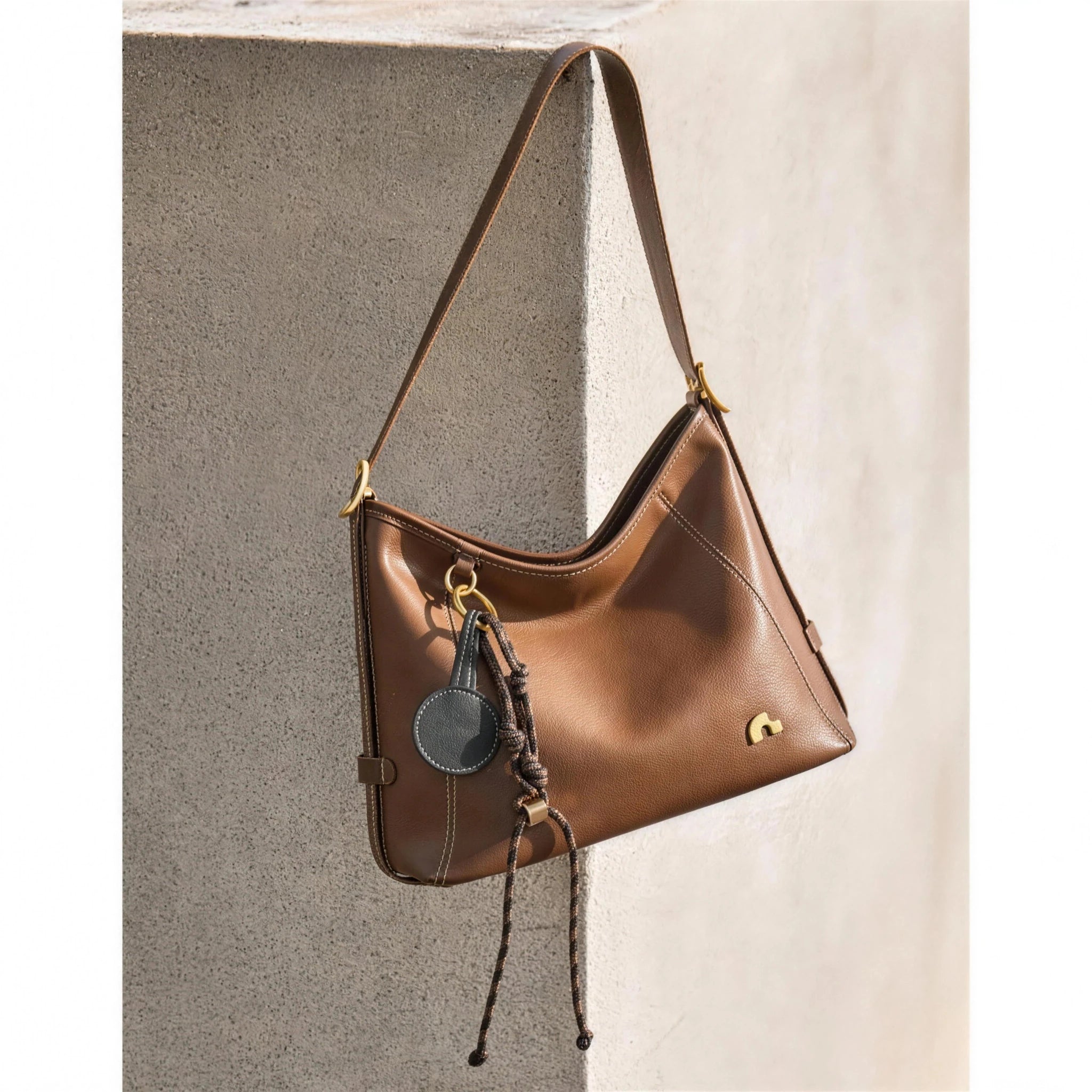 Soft Hobo - Style Leather Crossbody Bag - Thestillmoving.com