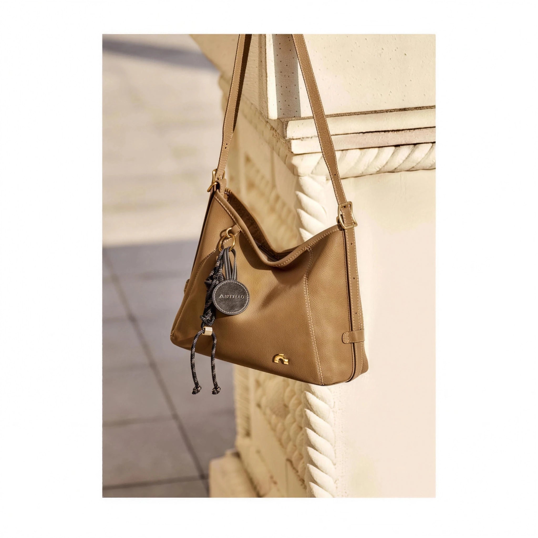 Soft Hobo - Style Leather Crossbody Bag - Thestillmoving.com