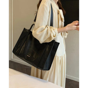 Spacious Structured Canvas Day Tote - Thestillmoving.com