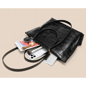 Structured Yet Soft Minimal Leather Day Tote - Thestillmoving.com