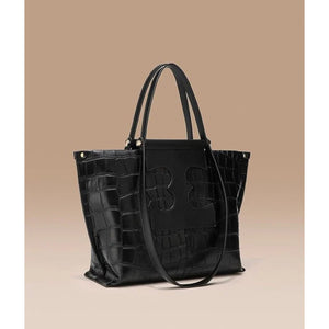 Structured Yet Soft Minimal Leather Day Tote - Thestillmoving.com